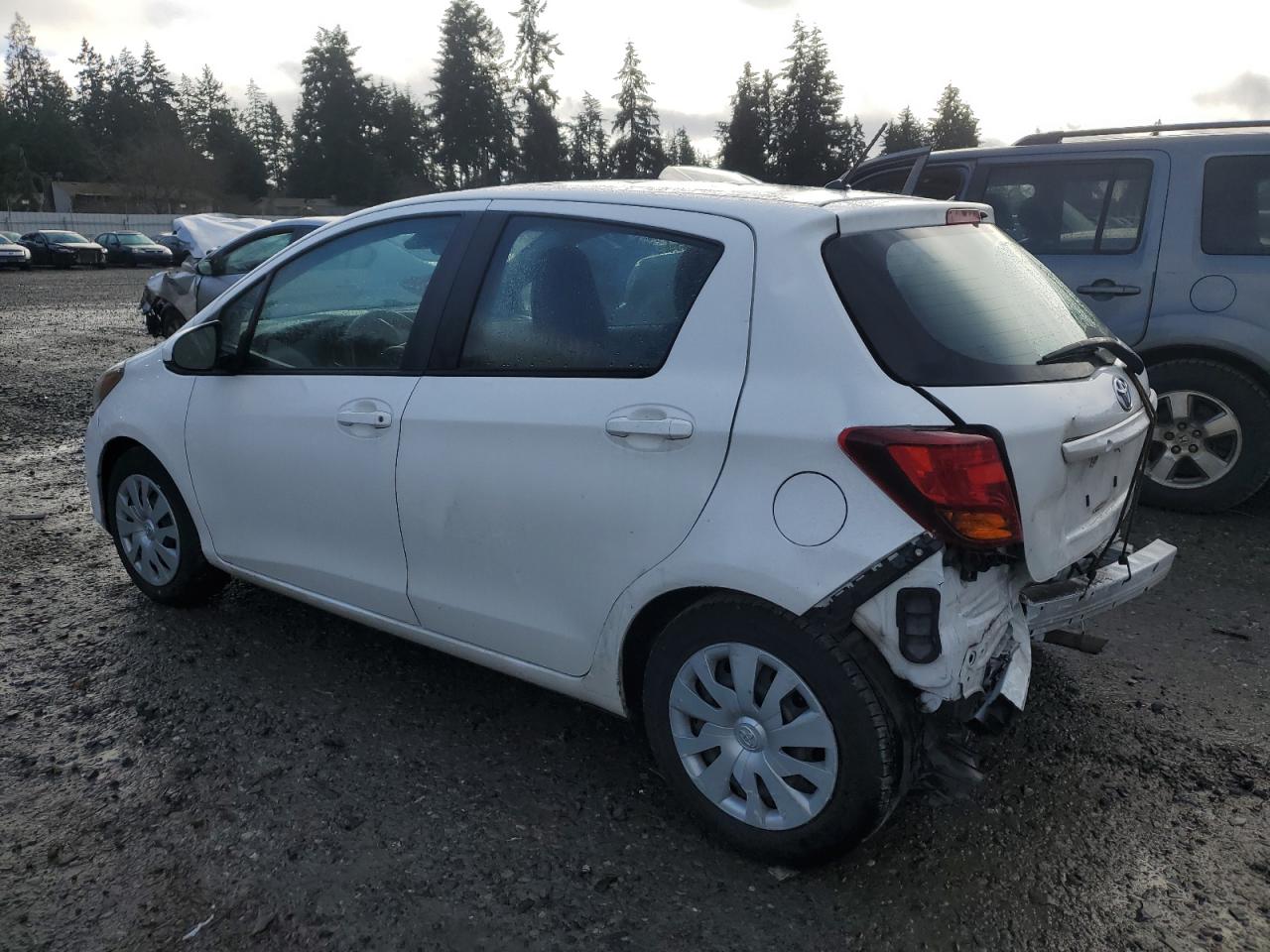 VIN VNKKTUD34HA073798 2017 TOYOTA YARIS no.2