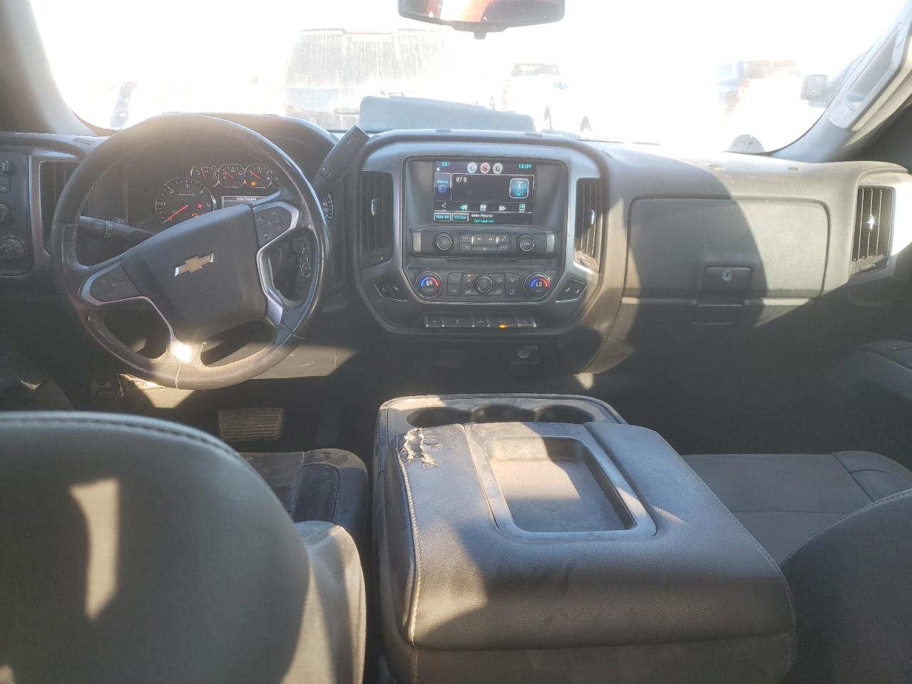 2015 Chevrolet Silverado - Image 8