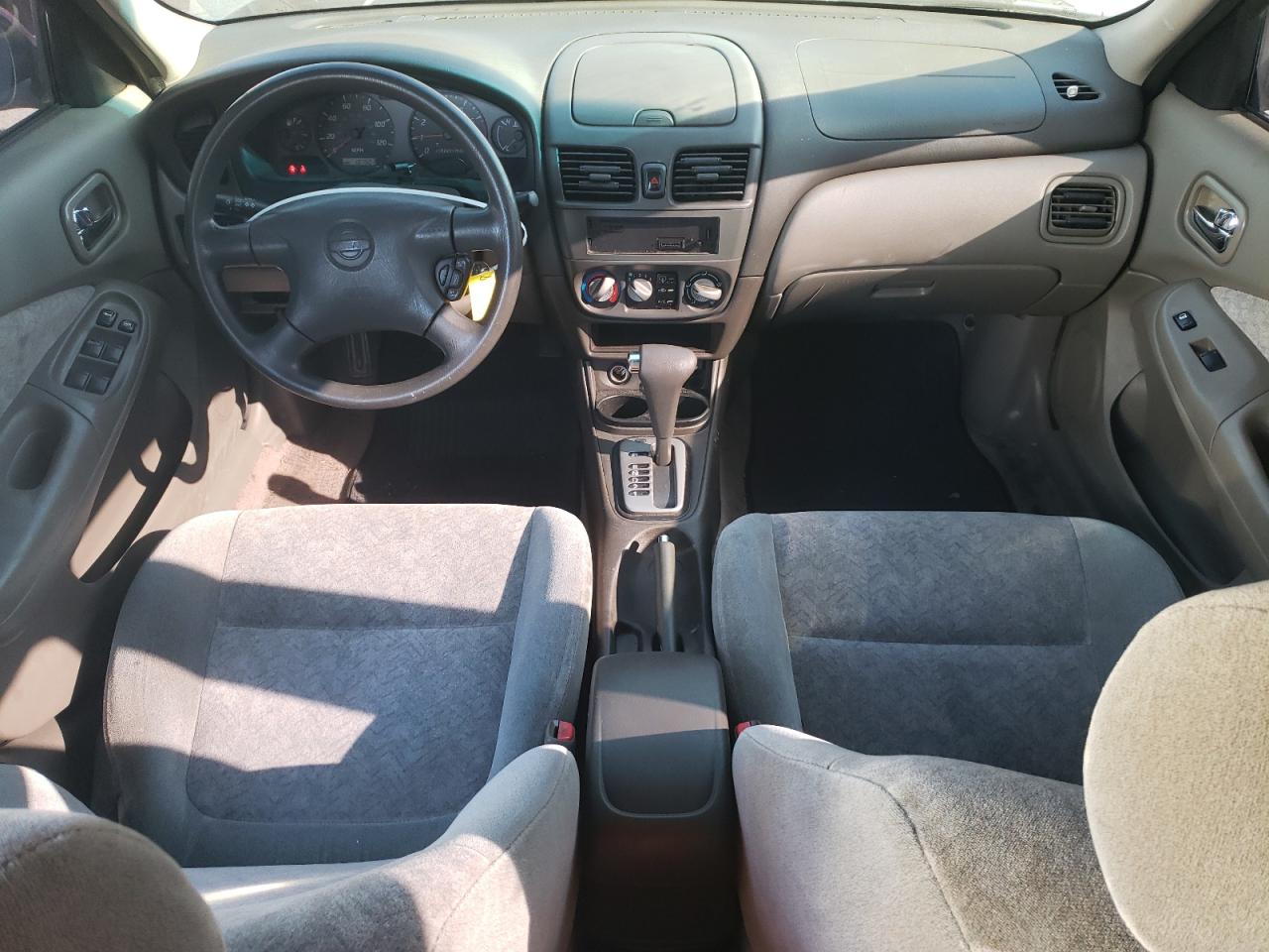 2001 Nissan Sentra - Image 8