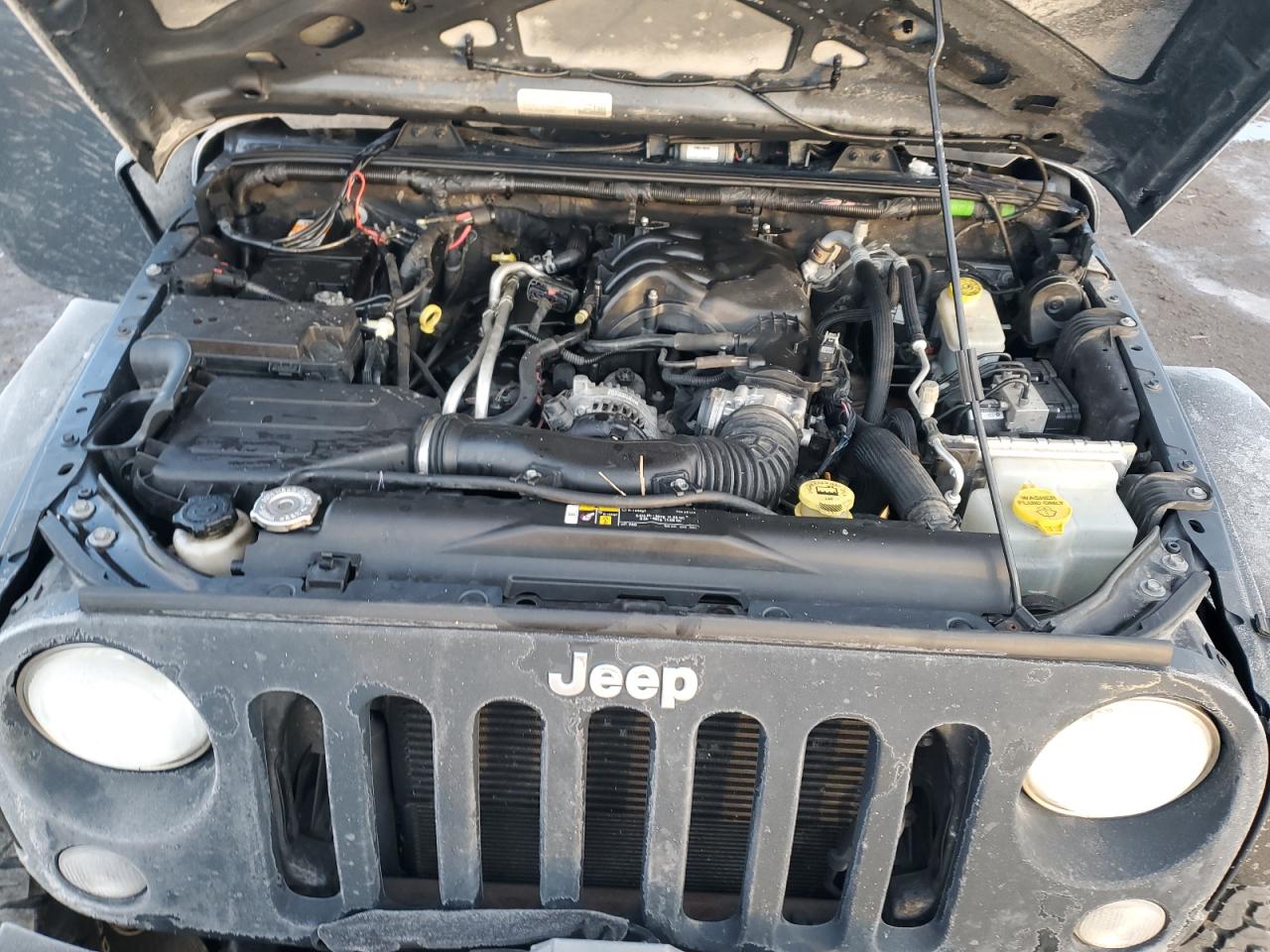 2018 Jeep Wrangler - Image 12