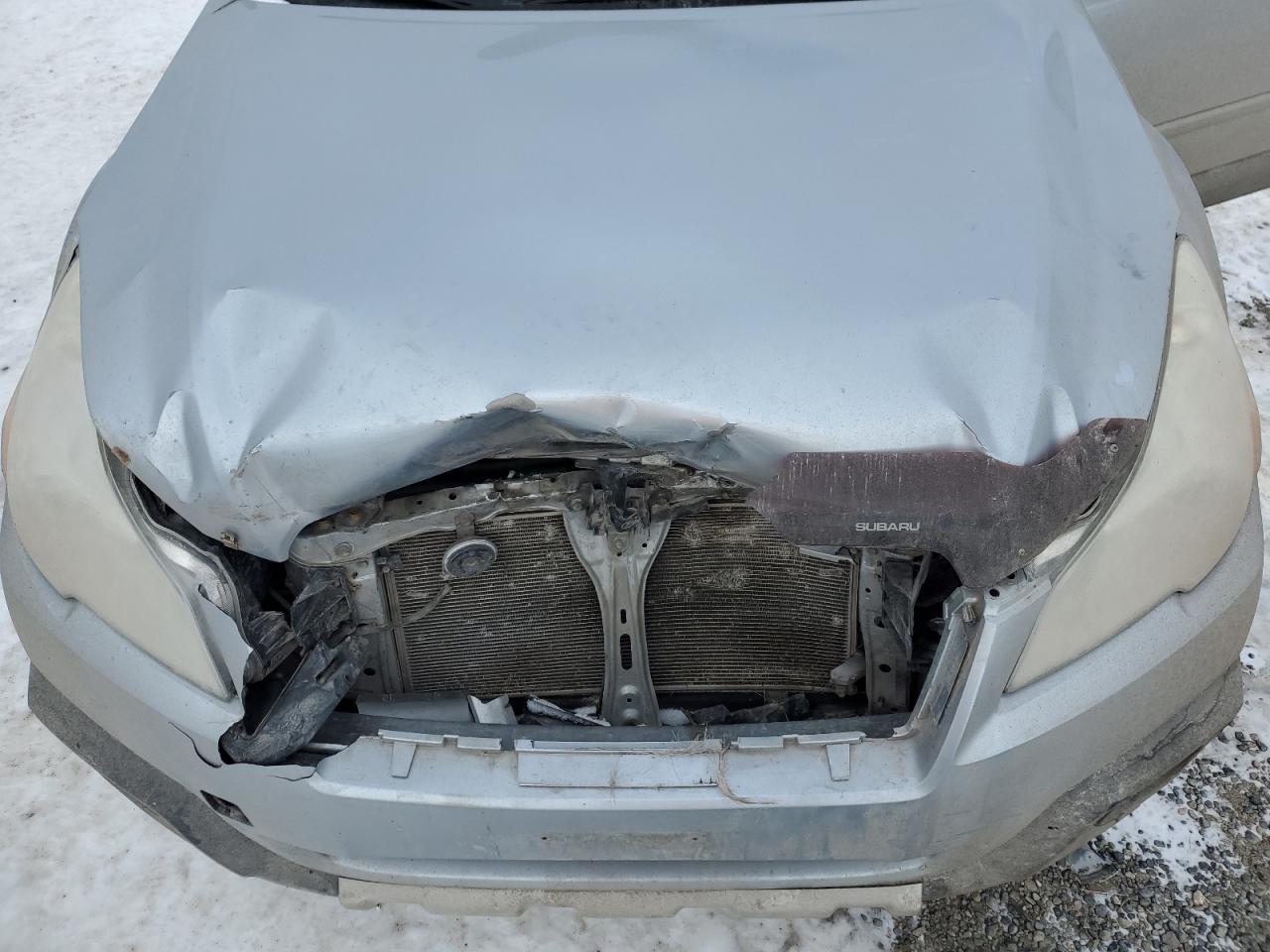 2013 Subaru Outback - Image 12