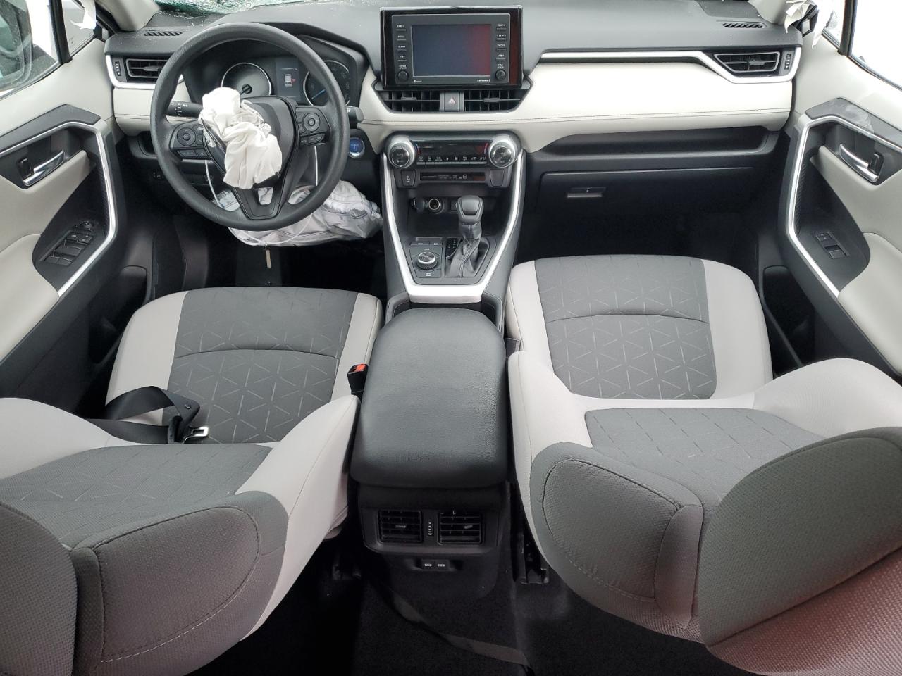 2022 Toyota RAV 4 - Image 8
