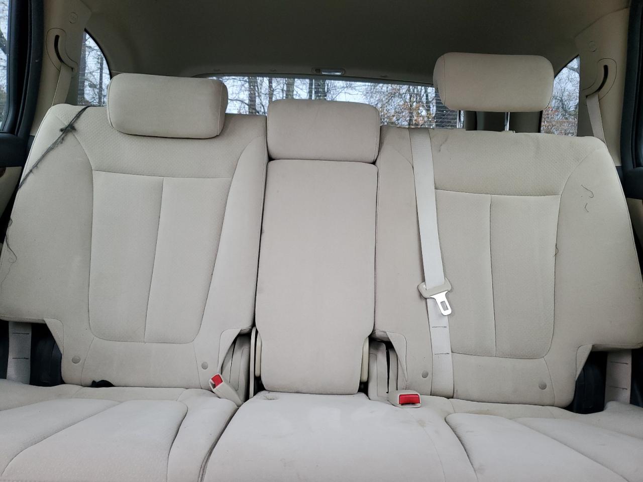 2008 Hyundai Santa Fe - Image 10