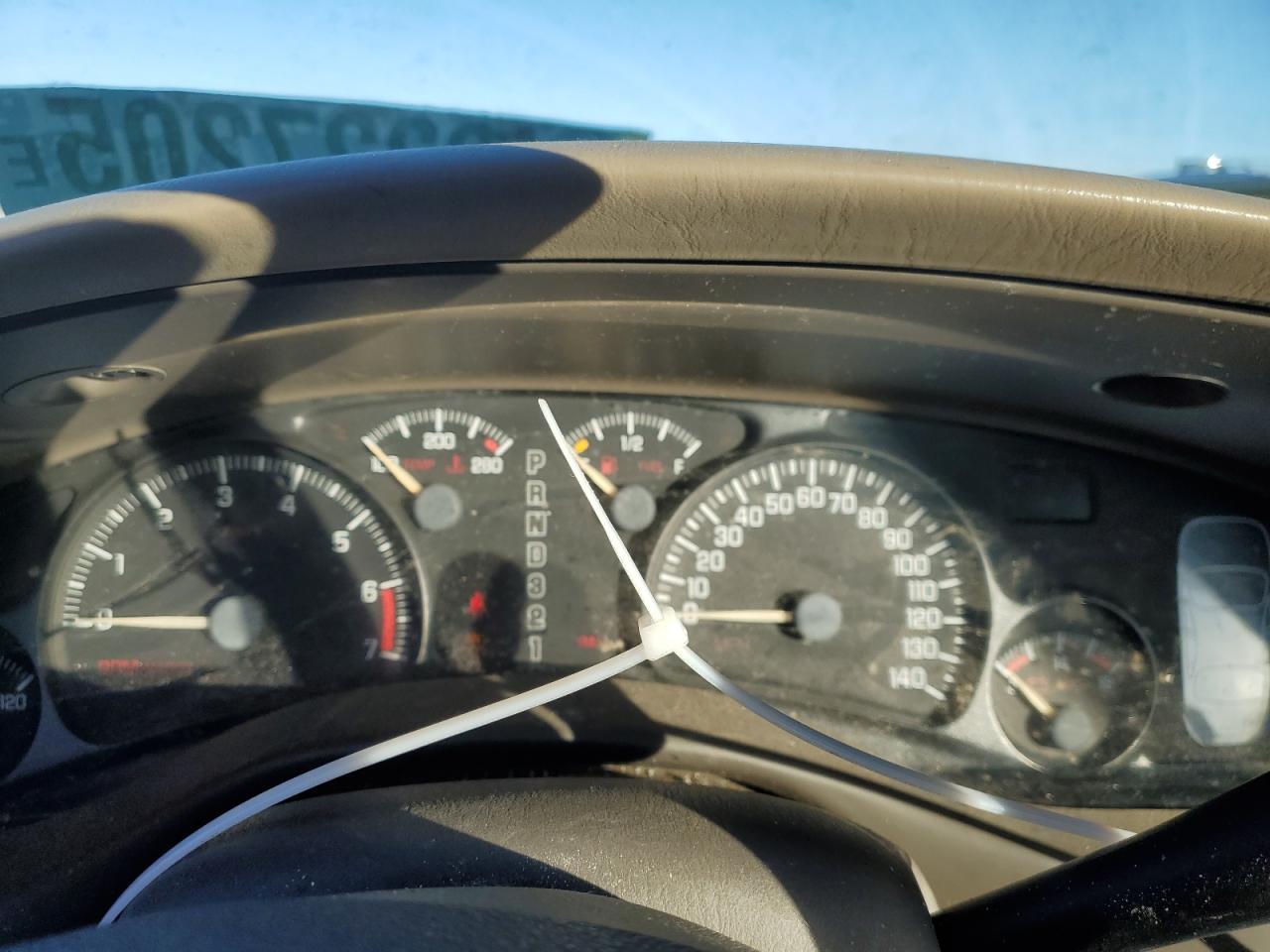2002 Pontiac Bonneville - Image 9