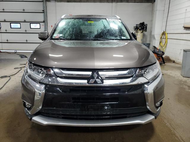  MITSUBISHI OUTLANDER 2018 Коричневый