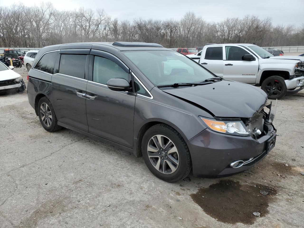 2015 Honda Odyssey - Image 4