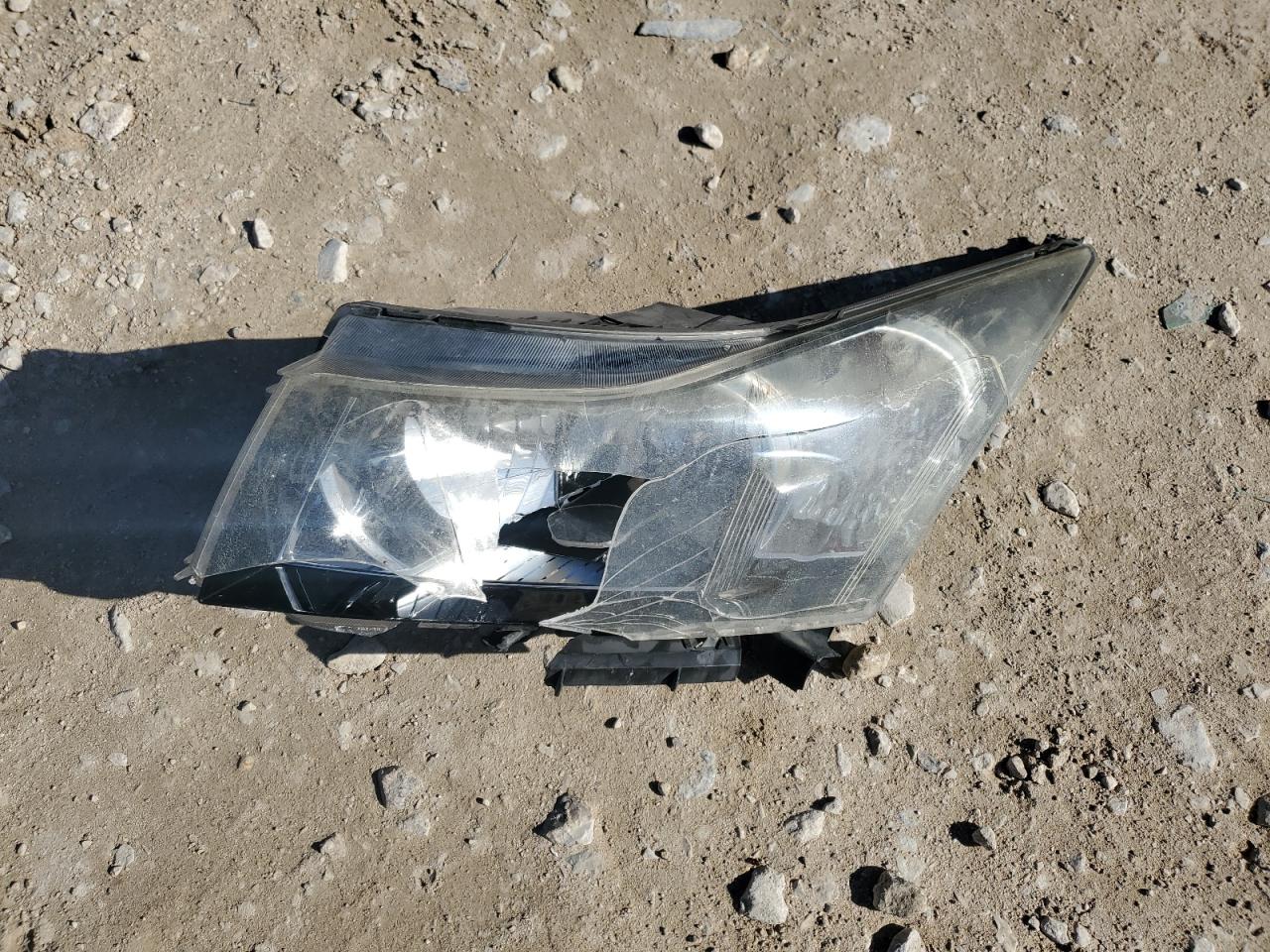 2014 Chevrolet Cruze - Image 14