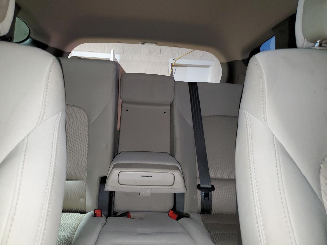 2013 Hyundai Santa Fe - Image 10