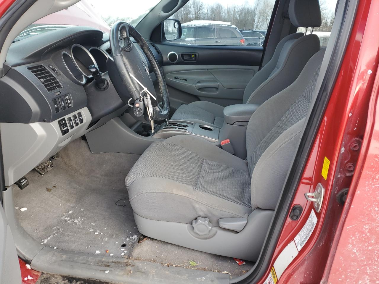 2010 Toyota Tacoma - Image 7