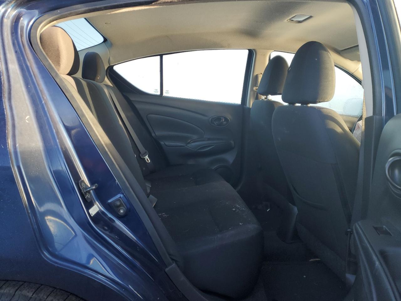 2012 Nissan Versa - Image 10