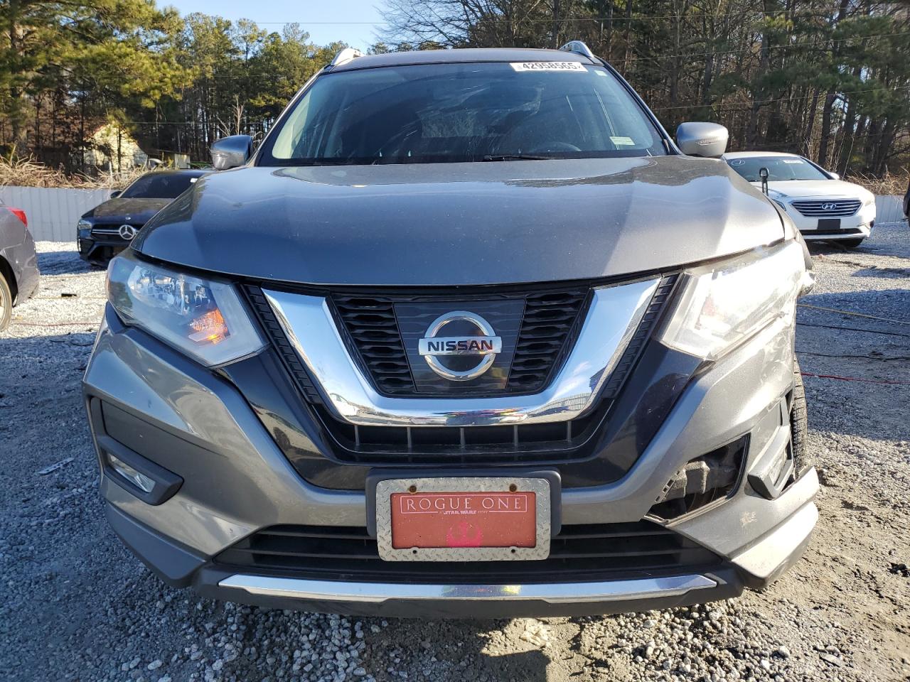 2017 Nissan Rogue - Image 5