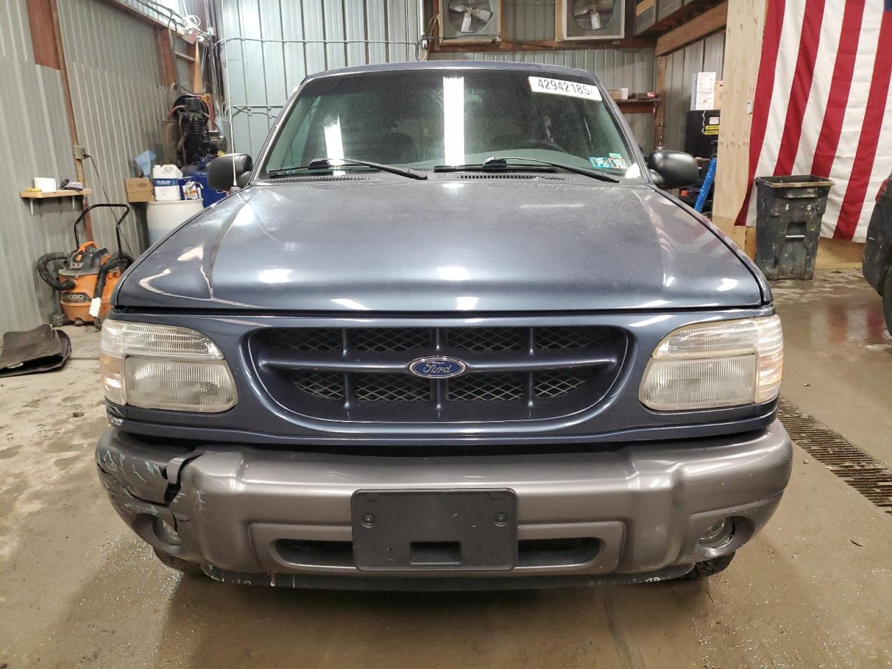 2000 Ford Explorer - Image 5