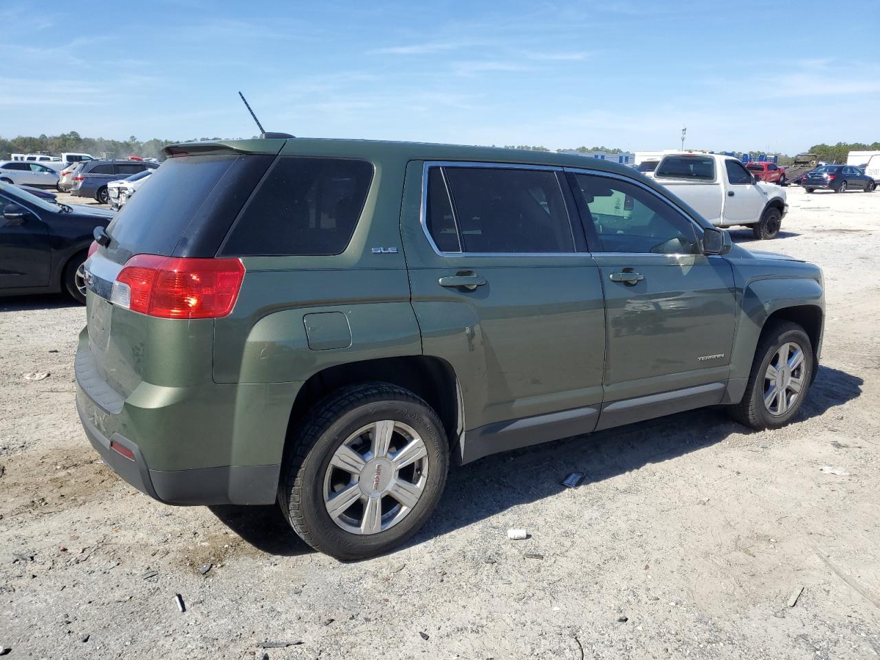 2015 GMC Terrain - Image 3