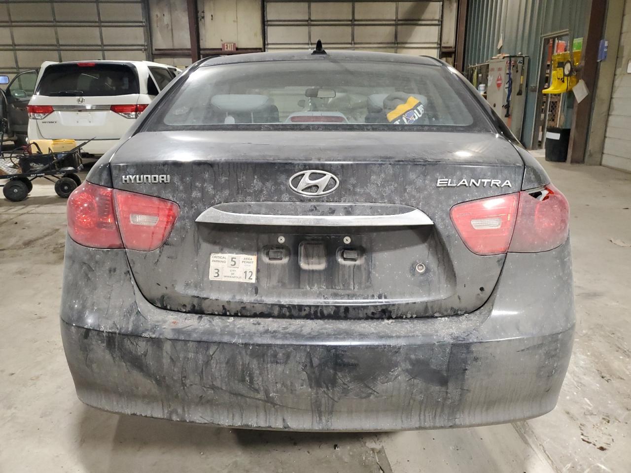 2010 Hyundai Elantra - Image 6