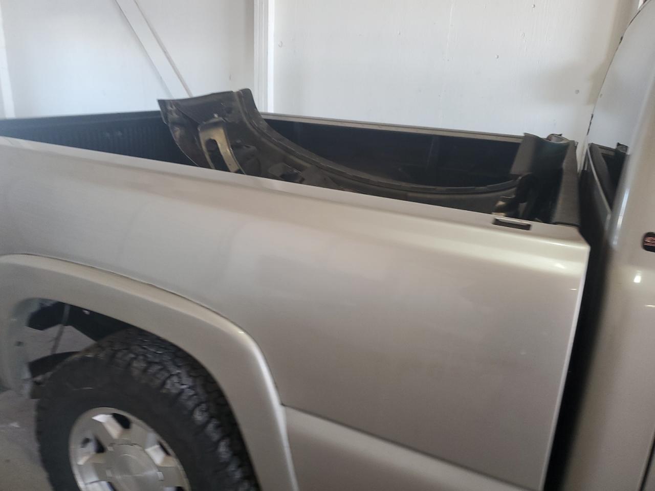 2007 GMC Sierra - Image 10