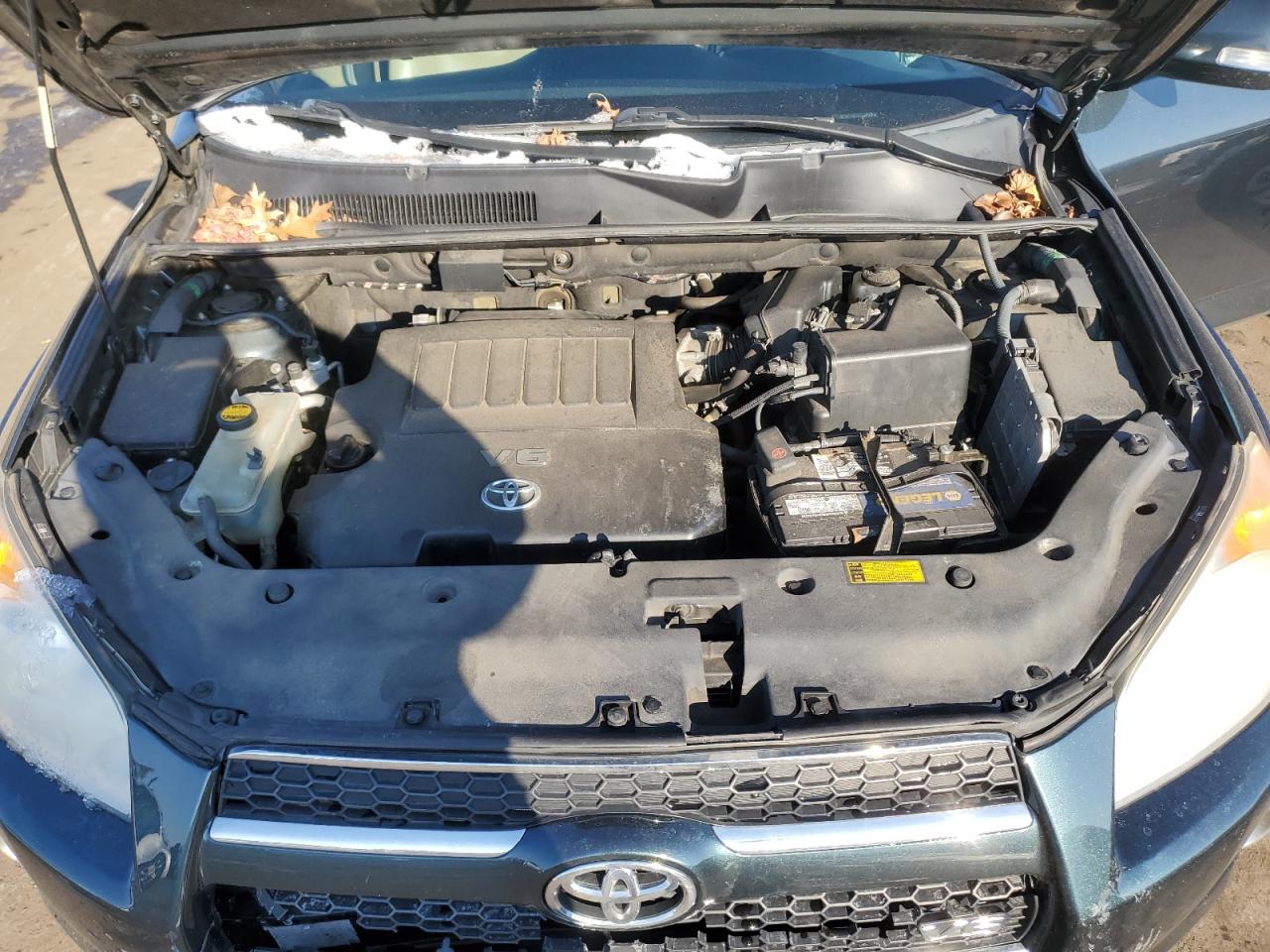2012 Toyota RAV 4 - Image 12