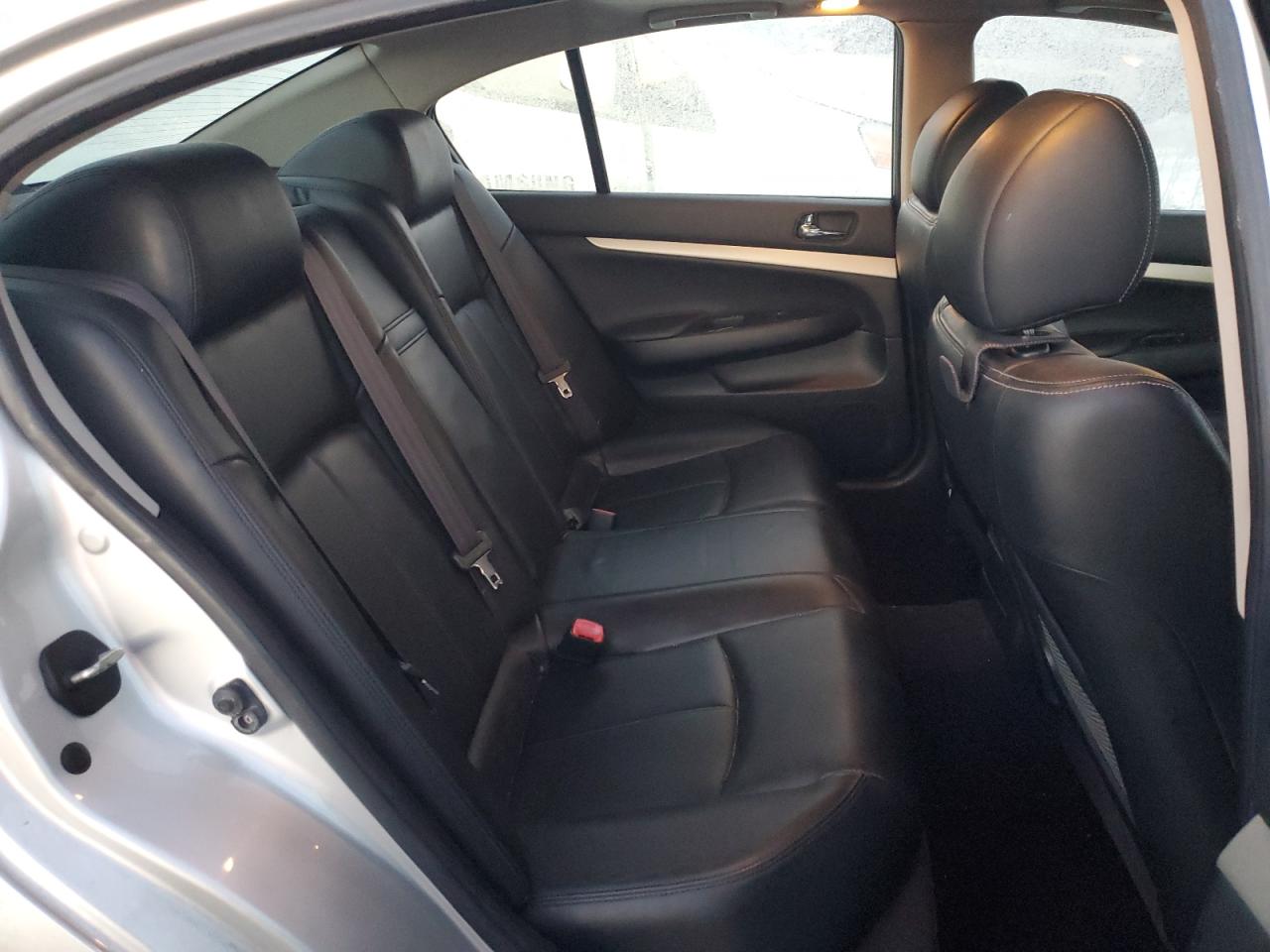 2008 Infiniti G - Image 10