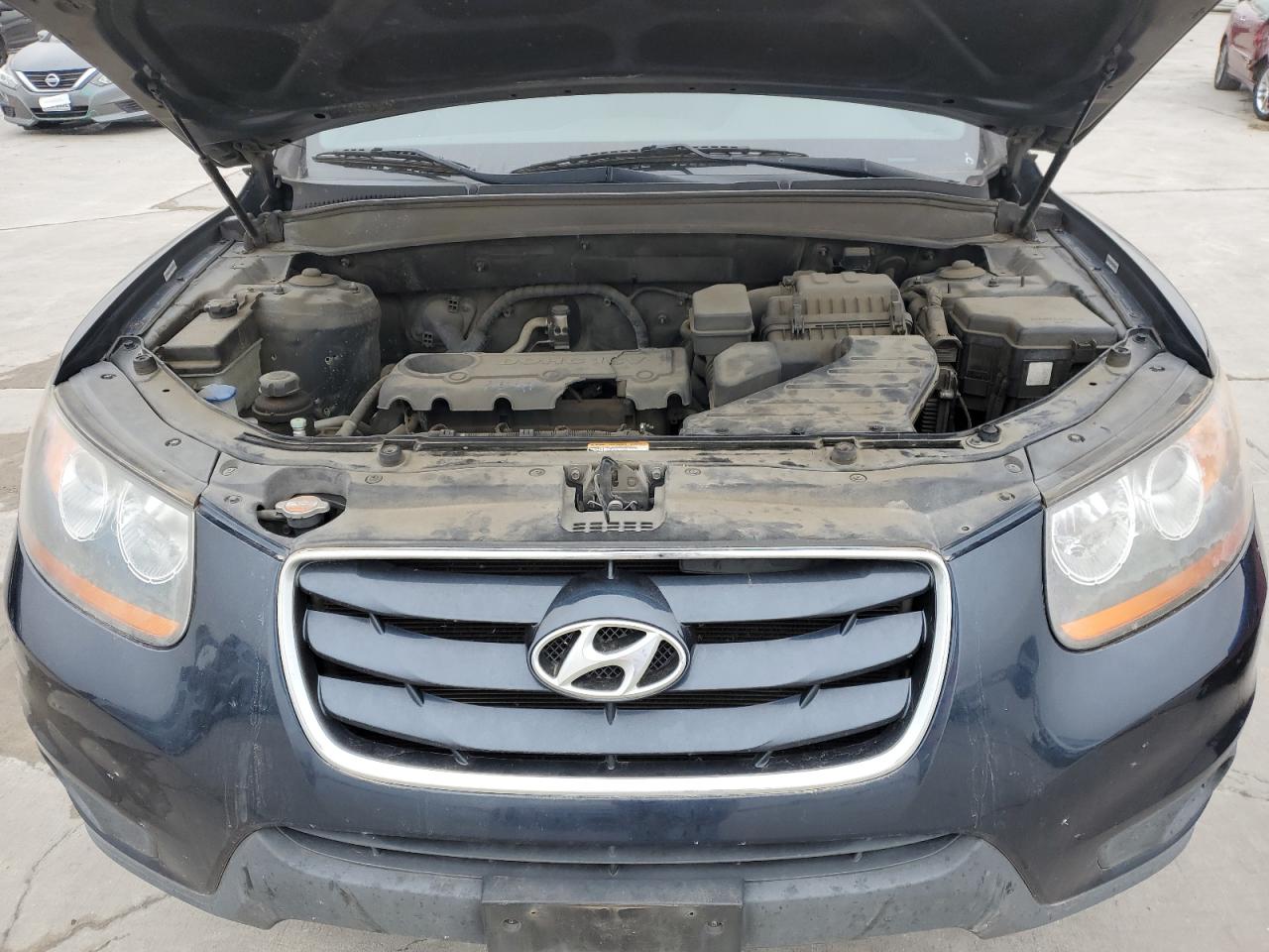 2010 Hyundai Santa Fe - Image 11