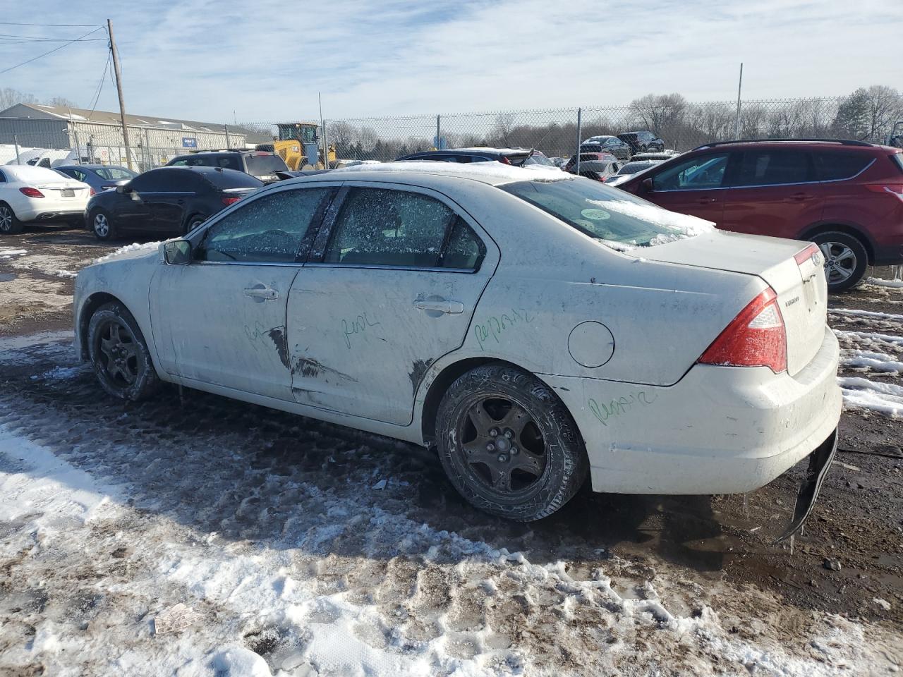 2011 Ford Fusion - Image 2