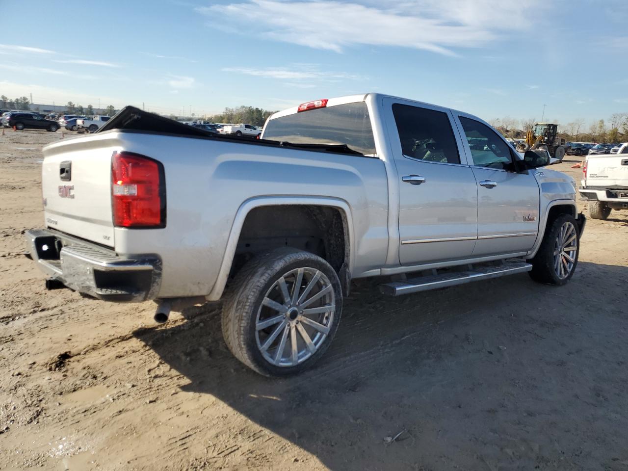 2015 GMC Sierra - Image 3
