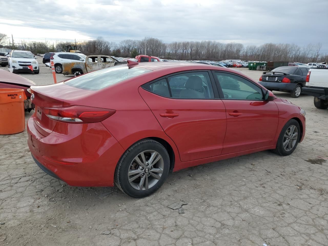 2018 Hyundai Elantra - Image 3