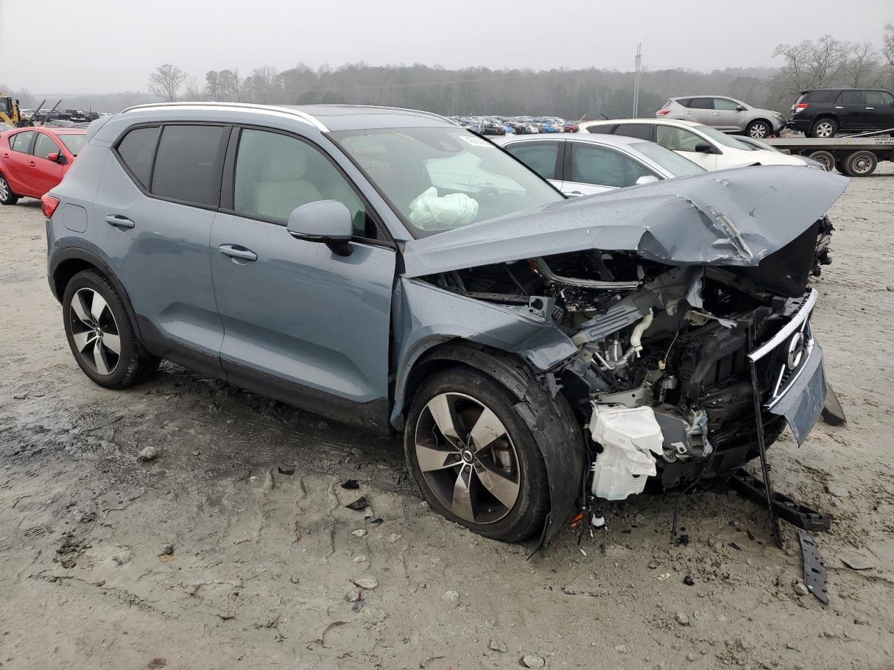2020 Volvo XC40 - Image 4