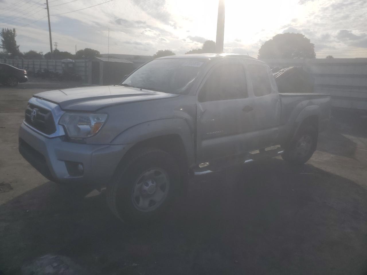 2015 TOYOTA TACOMA