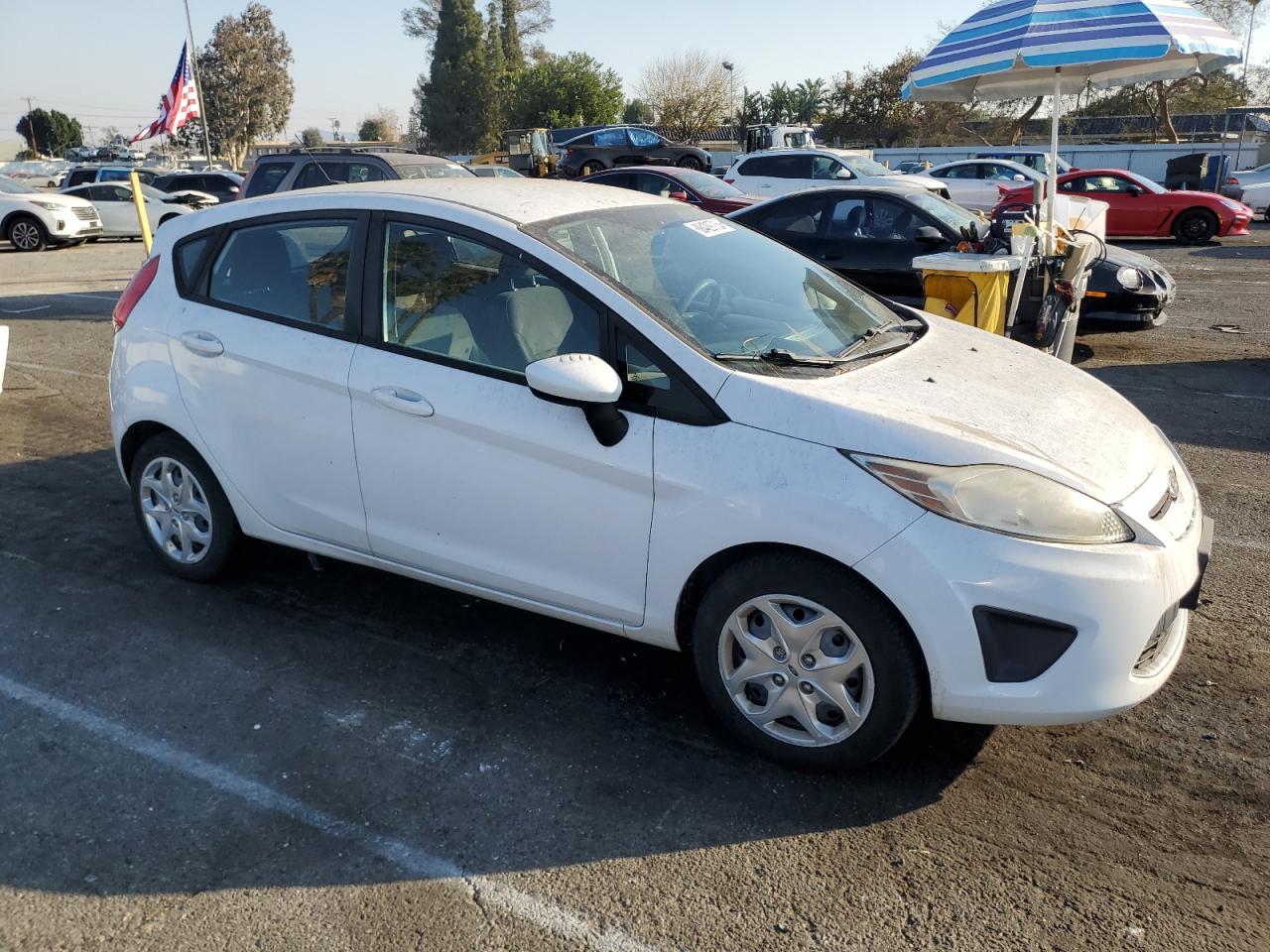 2011 Ford Fiesta - Image 4