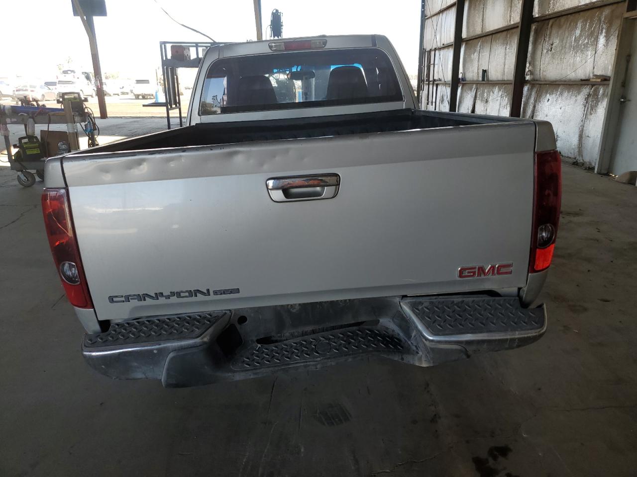 2010 GMC Canyon - Image 6