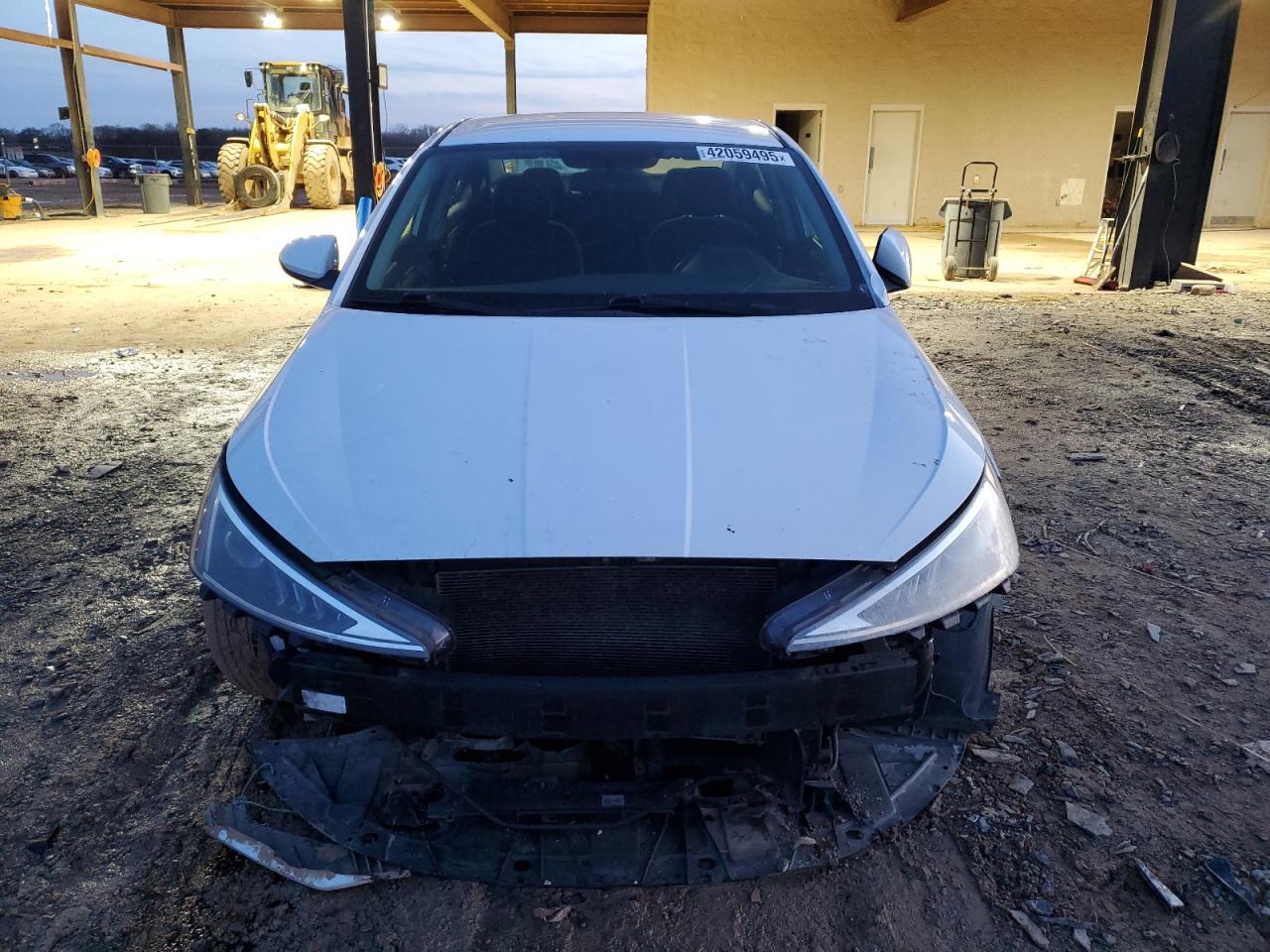 2019 Hyundai Elantra - Image 5