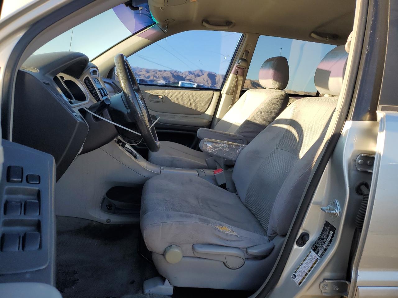 2004 Toyota Highlander - Image 7