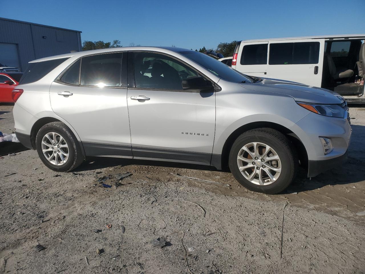2018 Chevrolet Equinox - Image 4