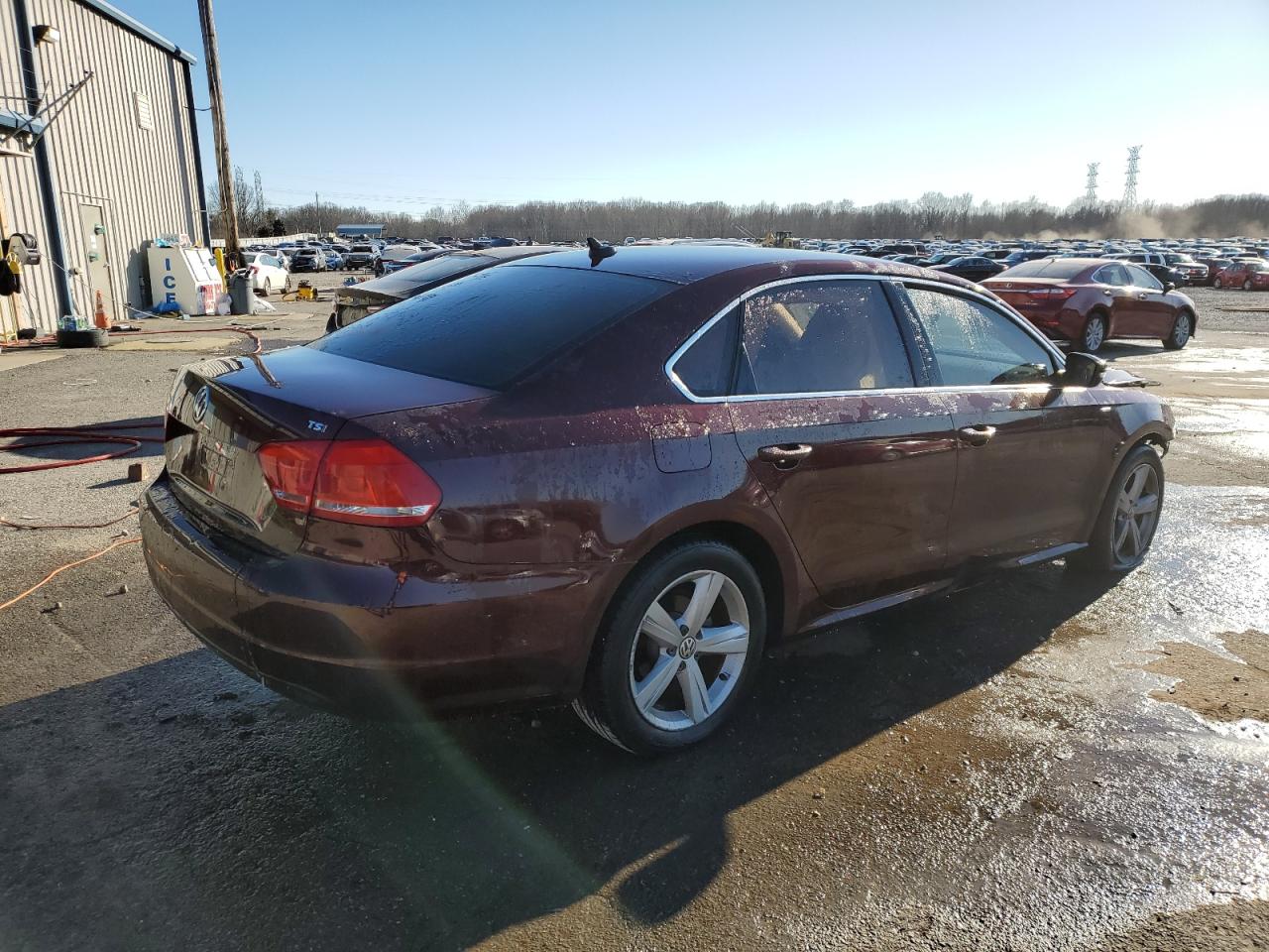 2014 Volkswagen Passat - Image 3