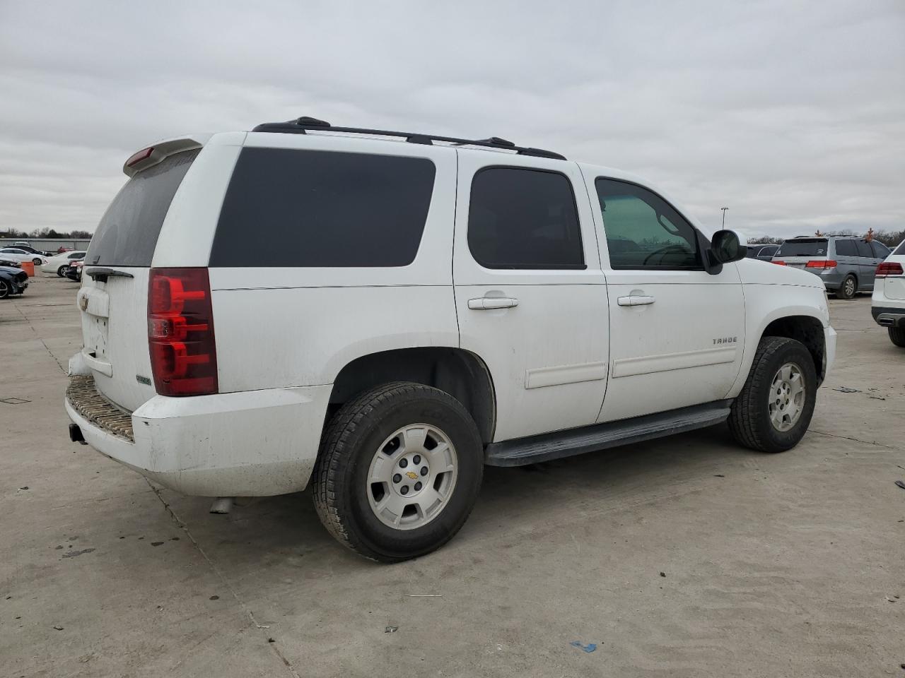 2011 Chevrolet Tahoe - Image 3