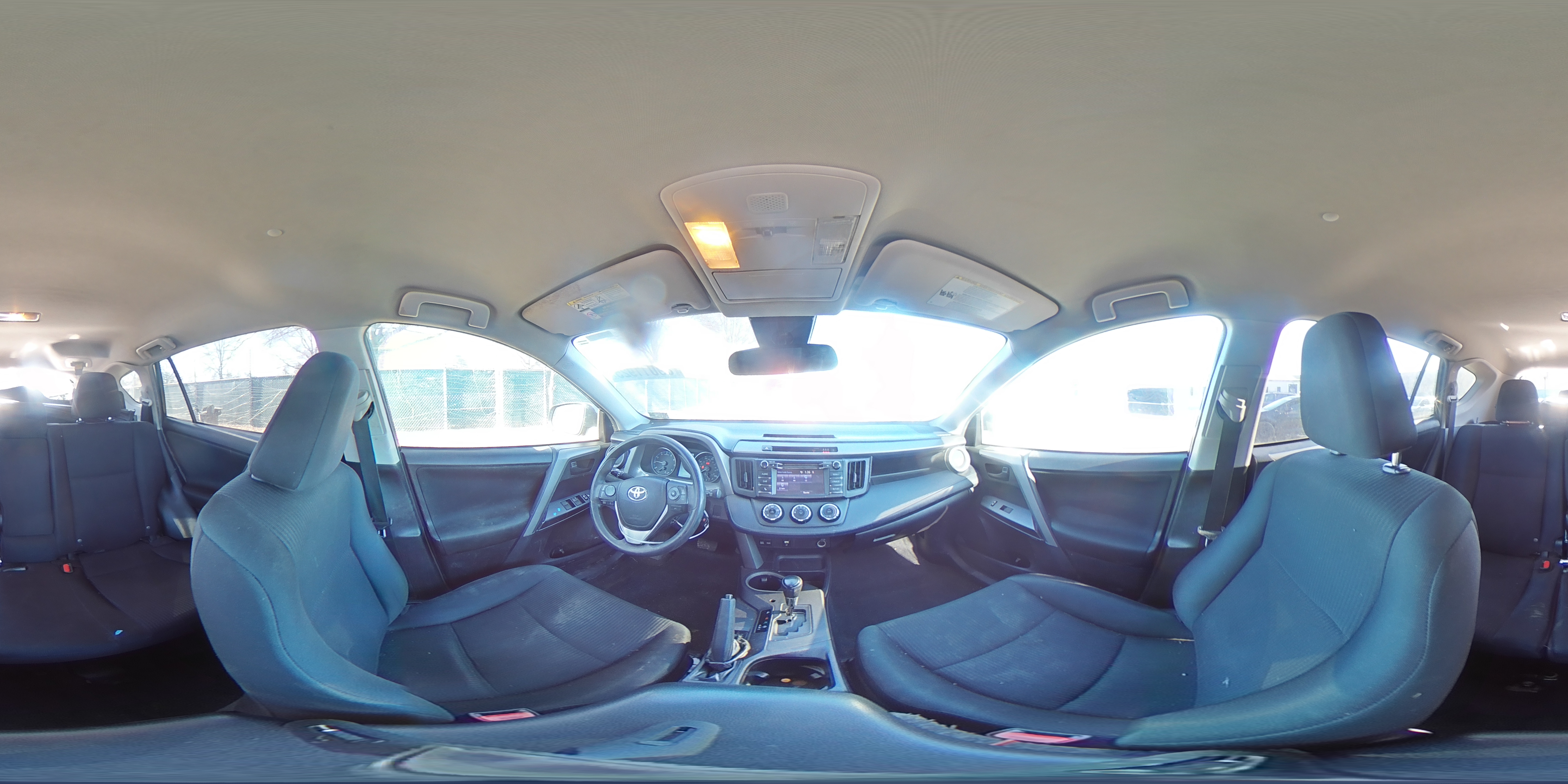2018 Toyota RAV 4 - Image 14