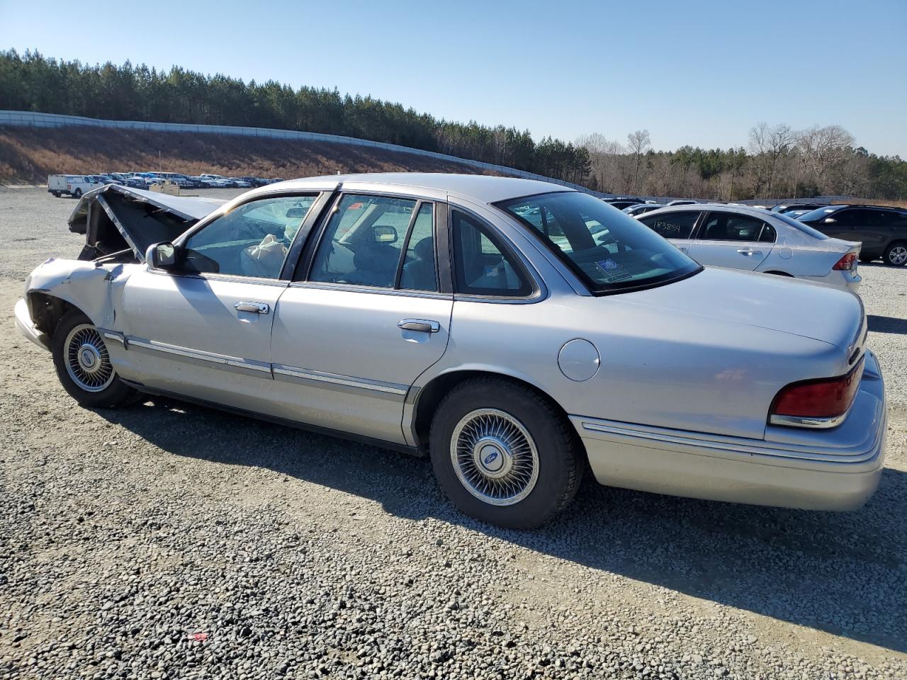 1997 Ford Crown Victoria - Image 2