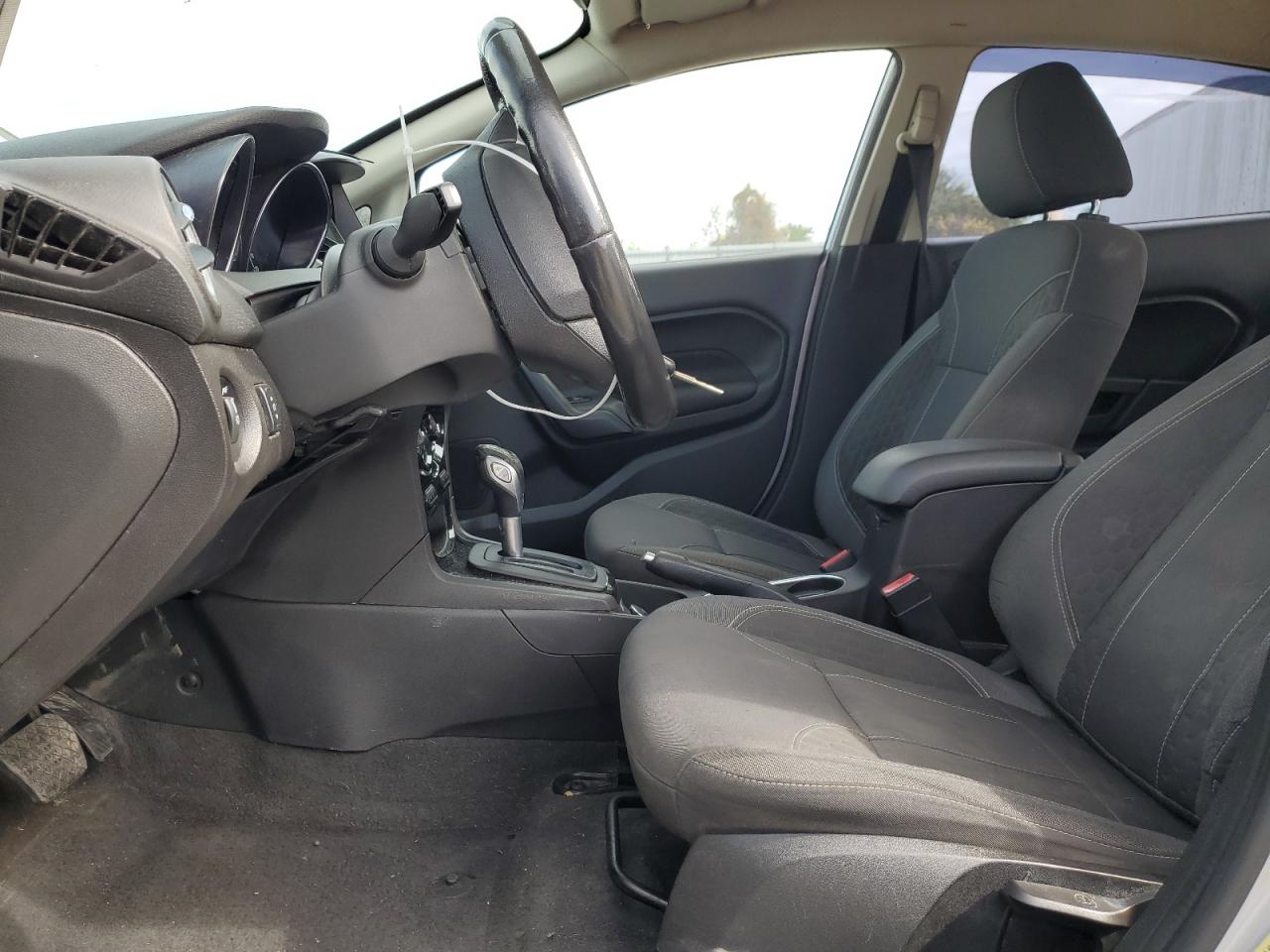 2014 Ford Fiesta - Image 7