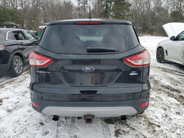  FORD ESCAPE 2015 Czarny