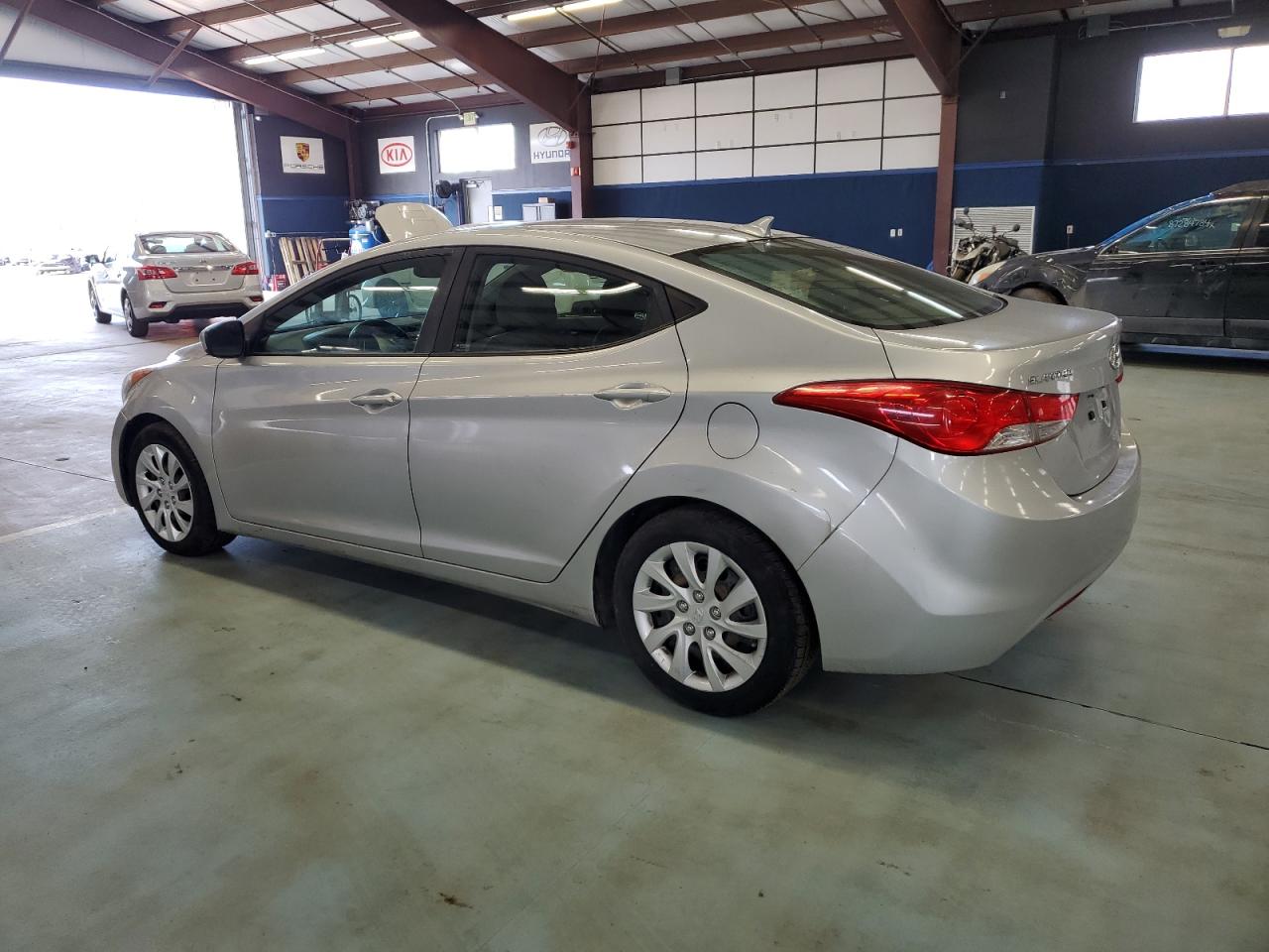 VIN 5NPDH4AE2DH202679 2013 HYUNDAI ELANTRA no.2