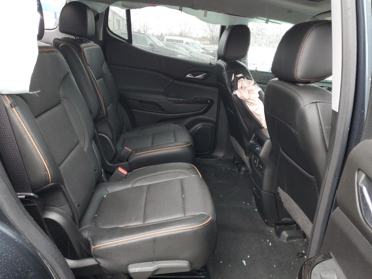 2020 GMC Acadia - Image 11