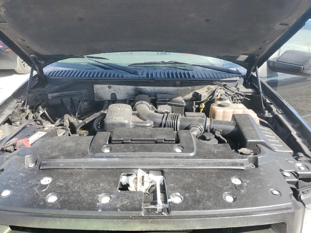 2011 Ford Expedition - Image 12