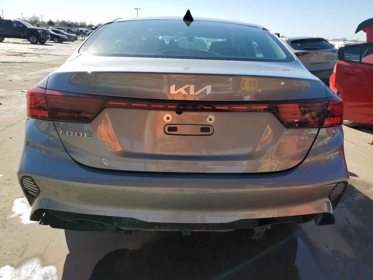 2023 Kia Forte - Image 6