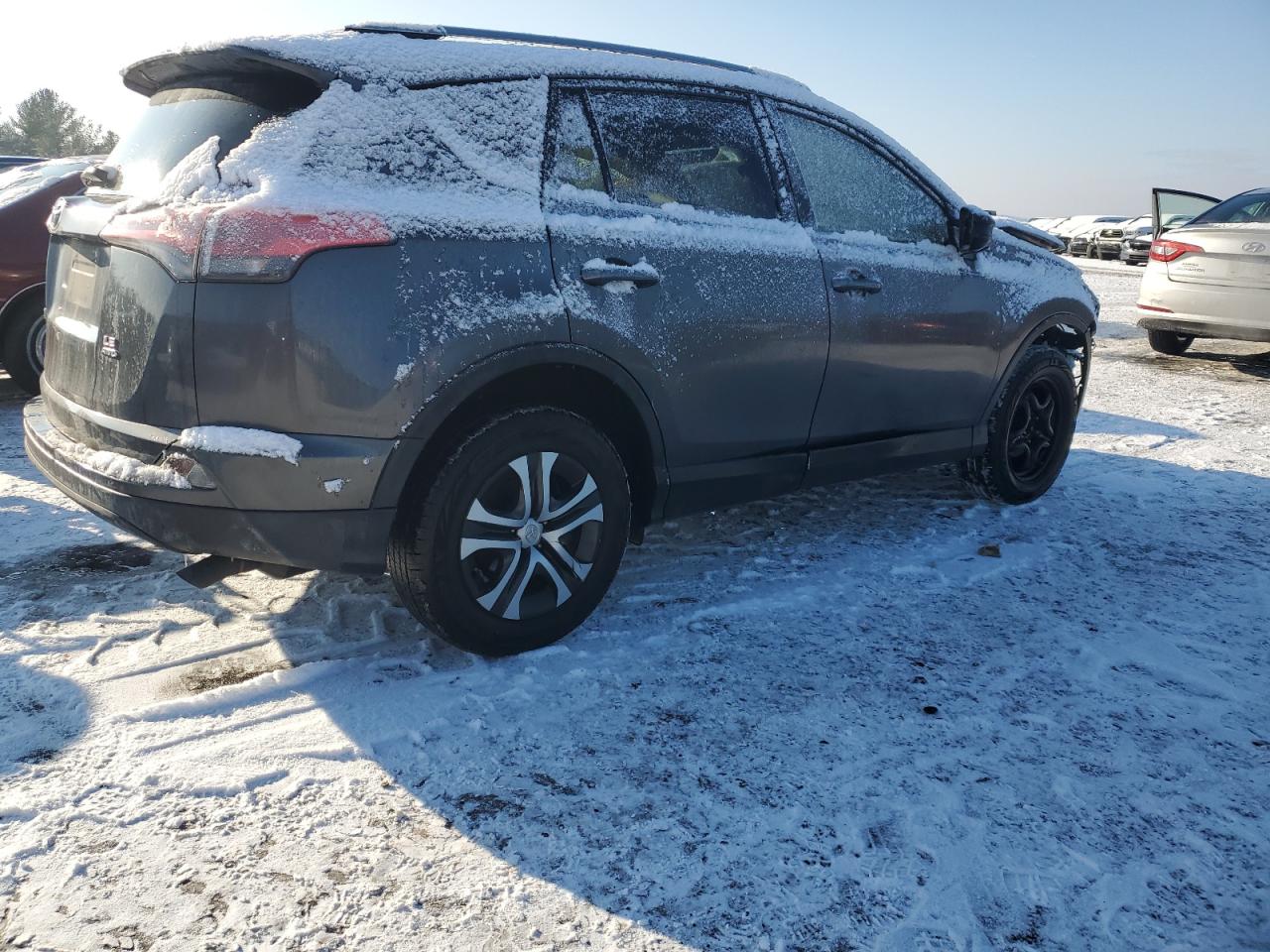 2017 Toyota RAV 4 - Image 3