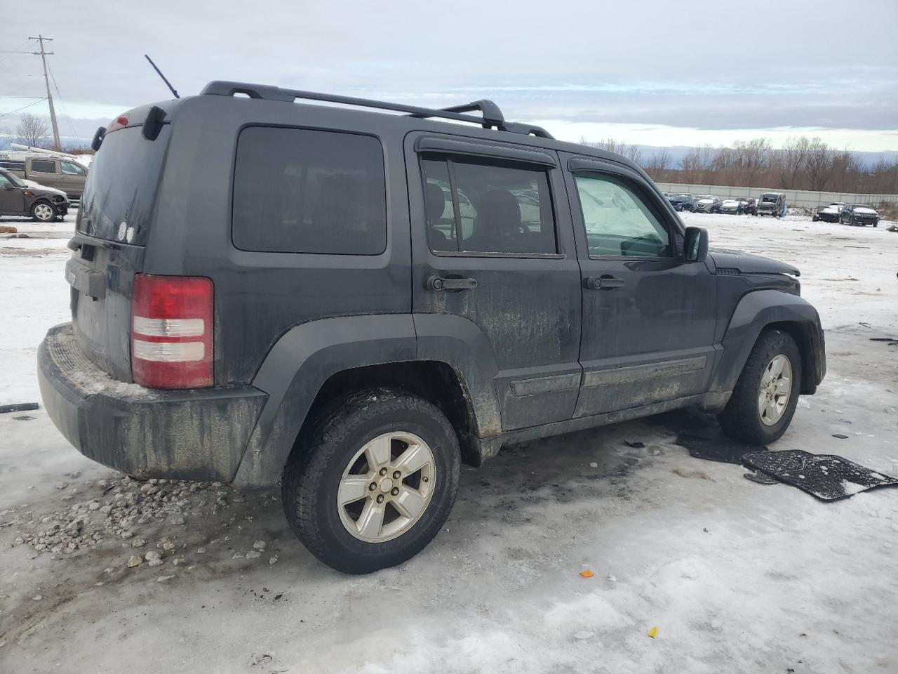 2010 Jeep Liberty (North America) - Image 3
