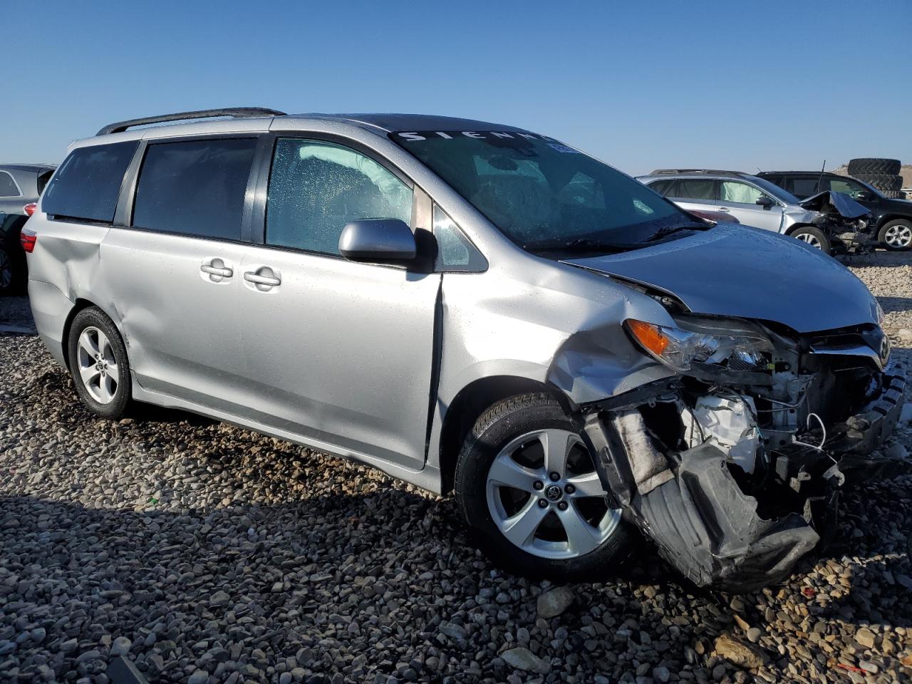 2020 Toyota Sienna - Image 4