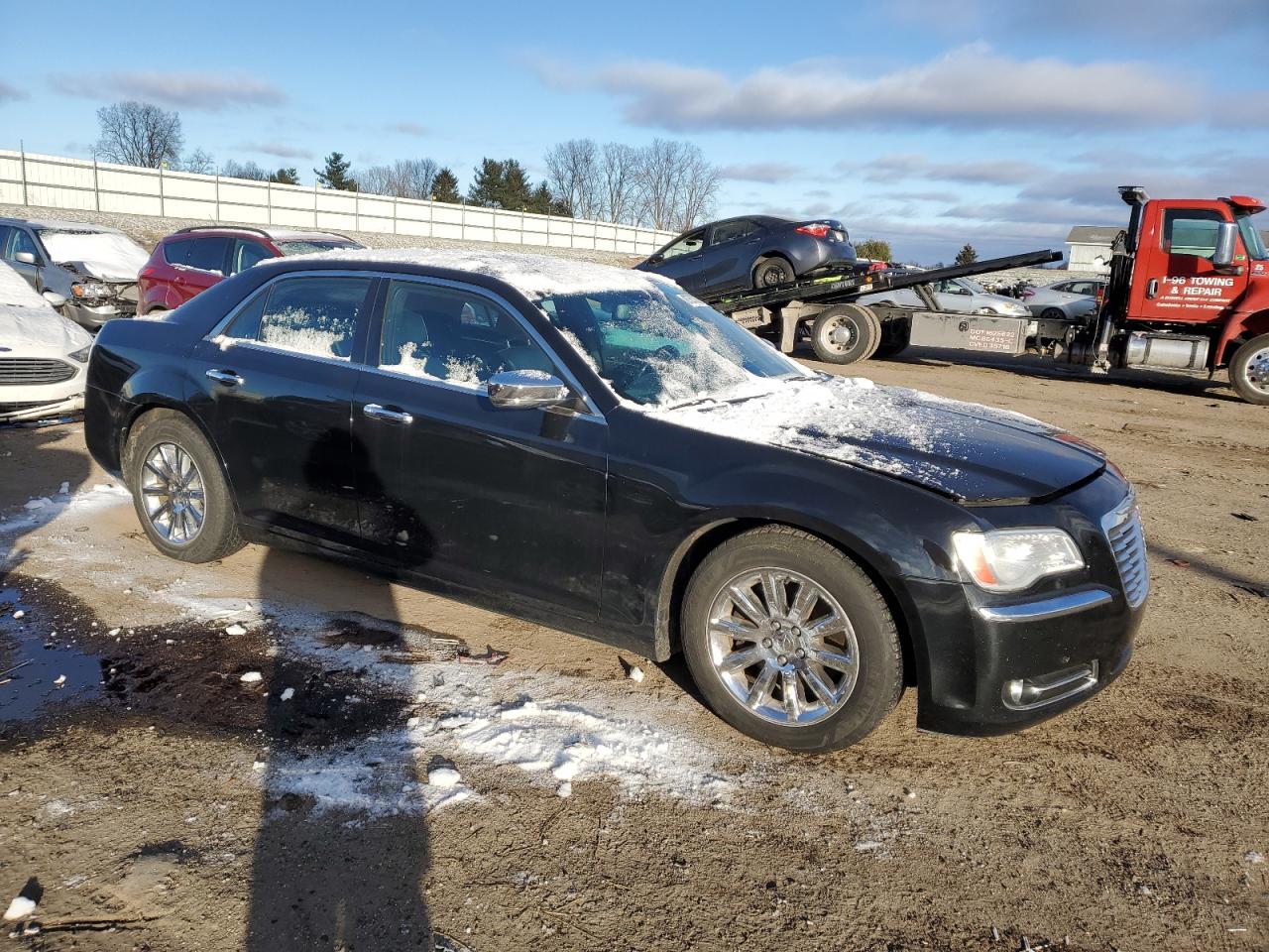 VIN 2C3CCAET9DH518496 2013 CHRYSLER 300 no.4