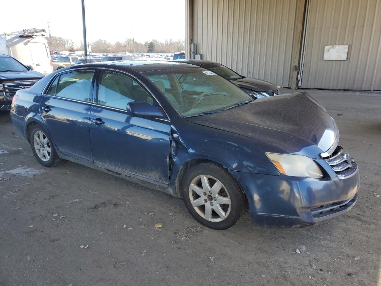 2005 Toyota Avalon - Image 4