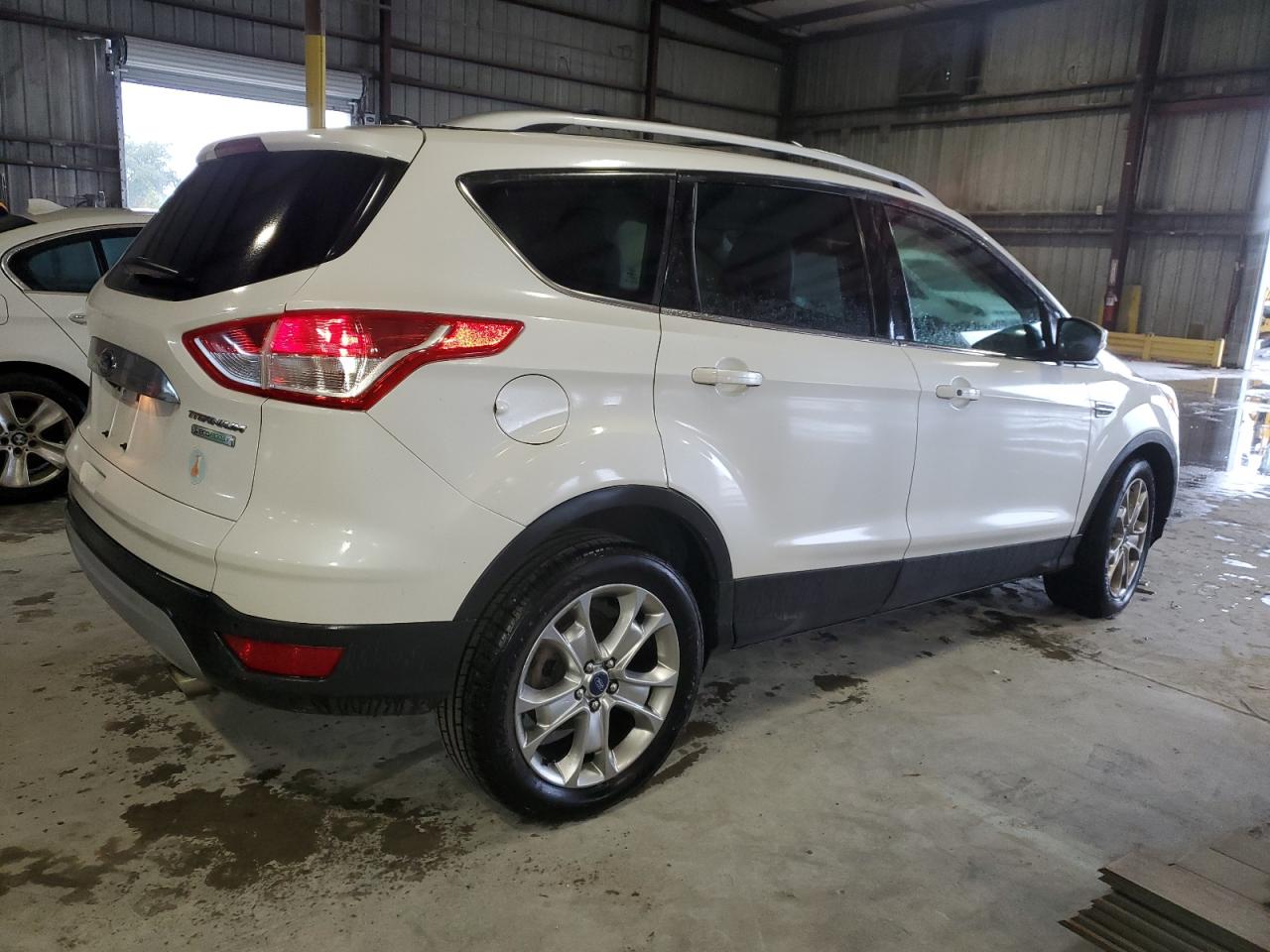 VIN 1FMCU0JX3EUA21675 2014 FORD ESCAPE no.3