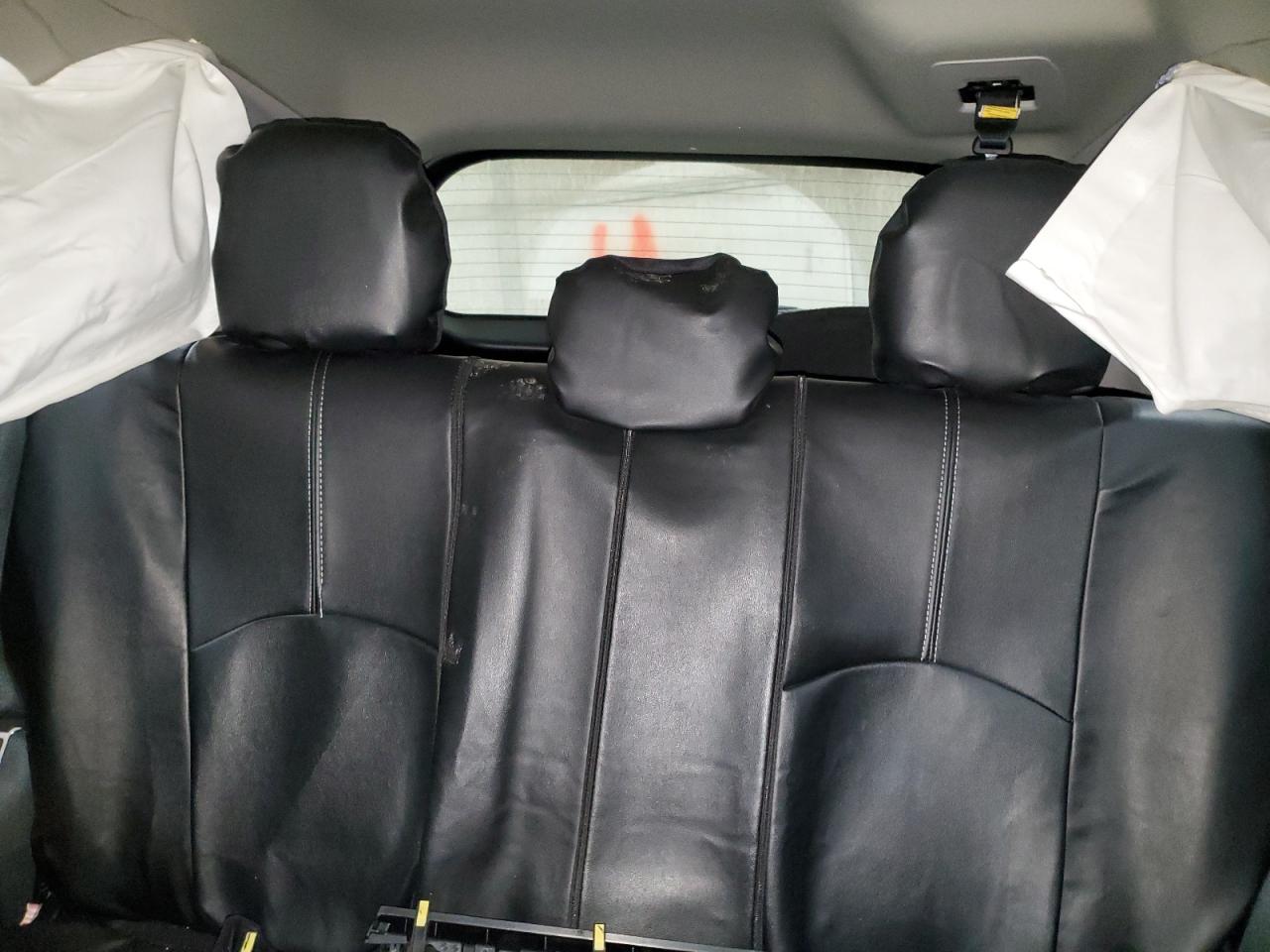 2016 Toyota RAV 4 - Image 10