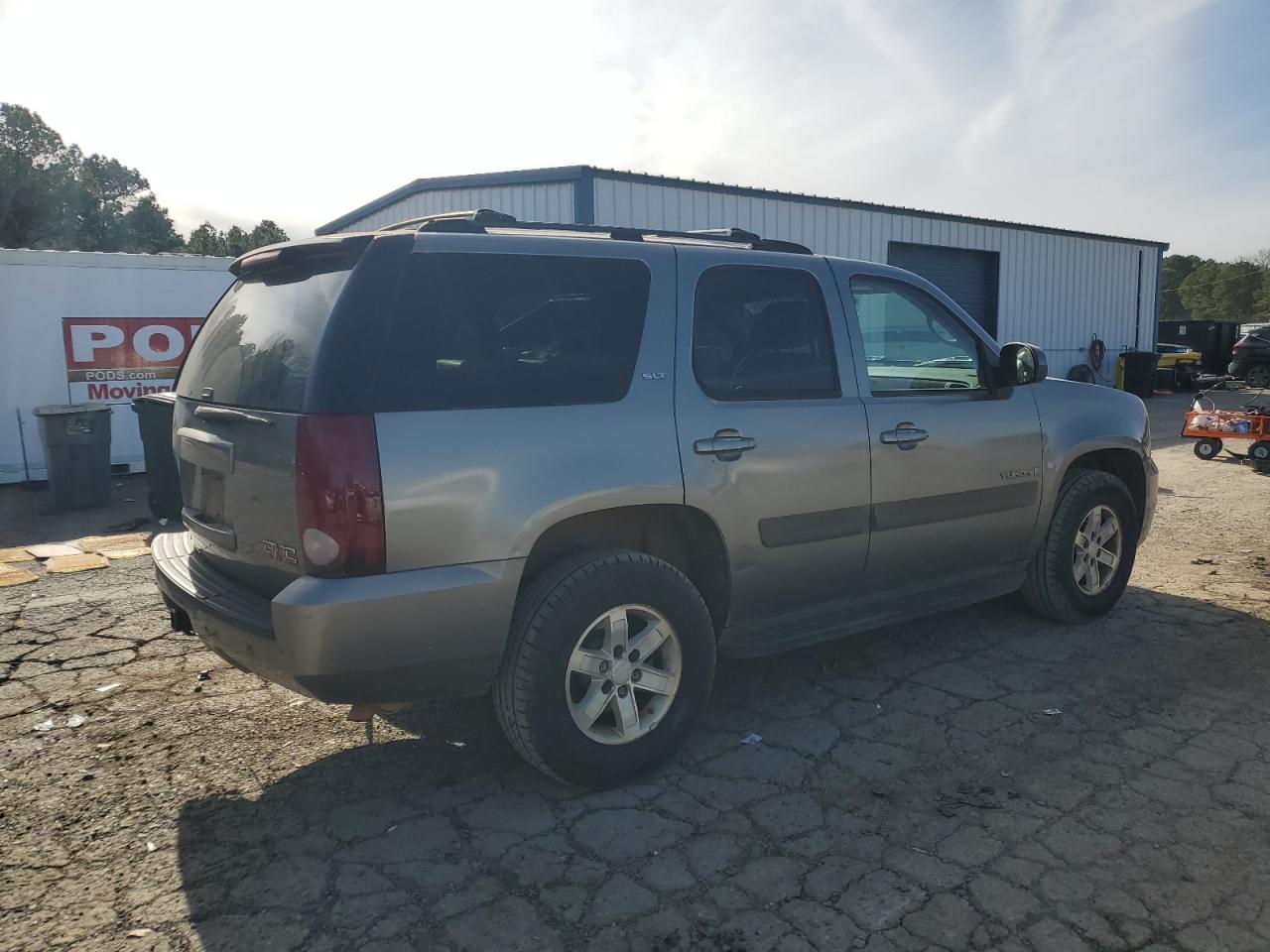 2007 GMC Yukon - Image 3